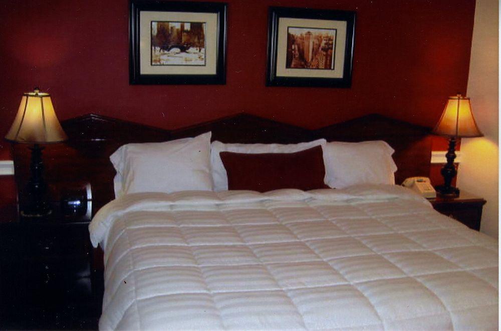 Whitman Motor Lodge Huntington Εξωτερικό φωτογραφία