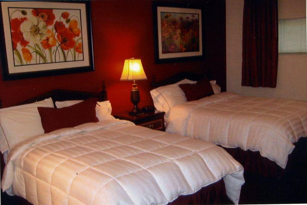 Whitman Motor Lodge Huntington Εξωτερικό φωτογραφία