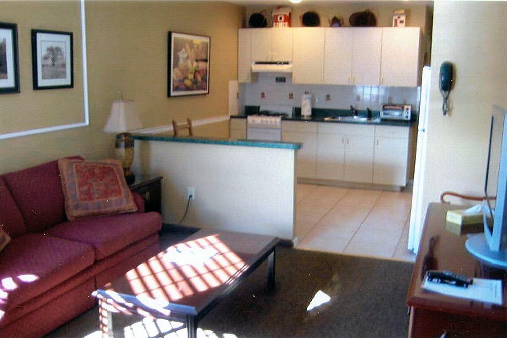 Whitman Motor Lodge Huntington Εξωτερικό φωτογραφία