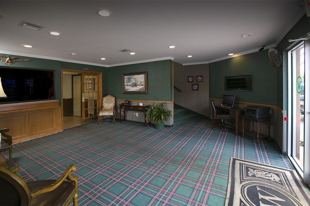 Whitman Motor Lodge Huntington Εξωτερικό φωτογραφία