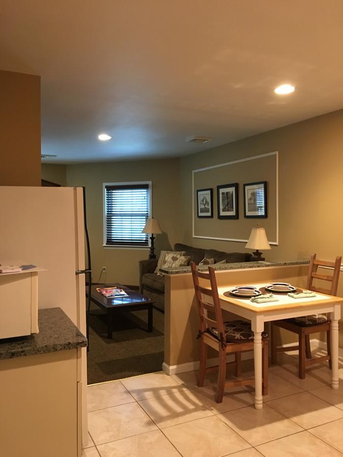 Whitman Motor Lodge Huntington Εξωτερικό φωτογραφία