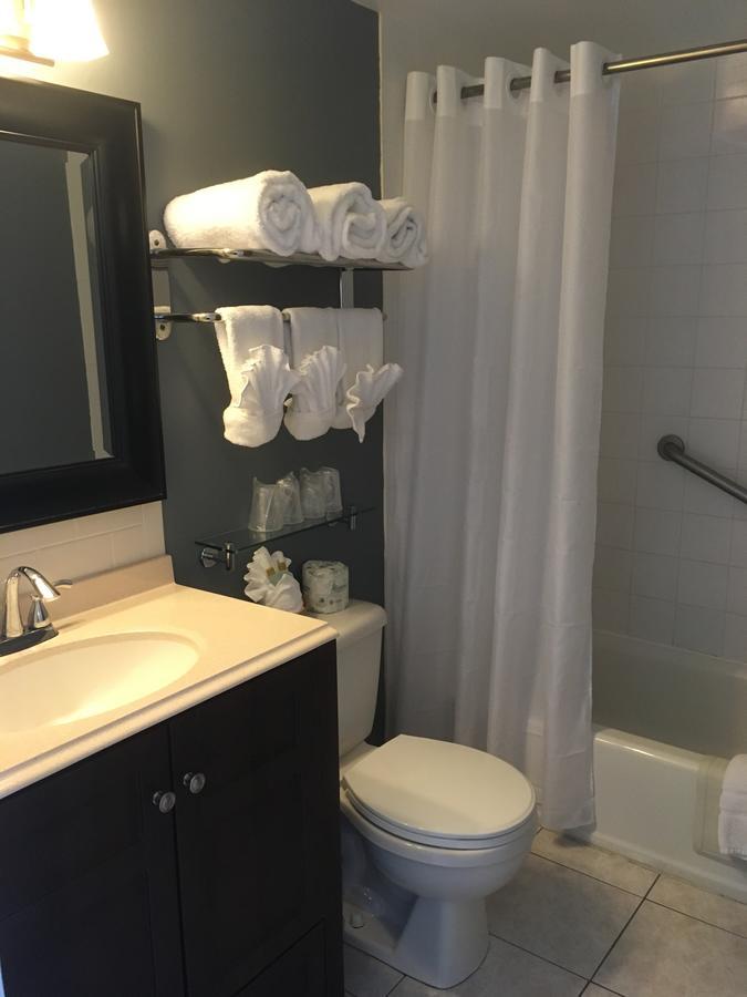 Whitman Motor Lodge Huntington Εξωτερικό φωτογραφία